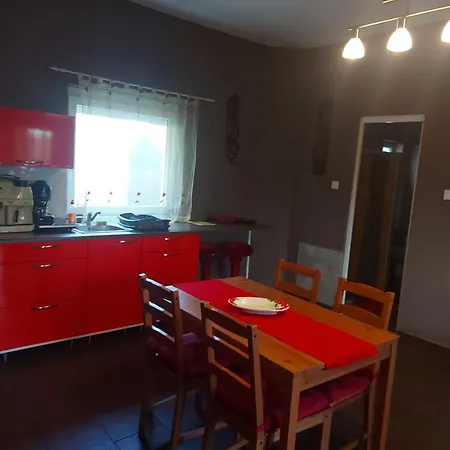 Apartment Sarok *