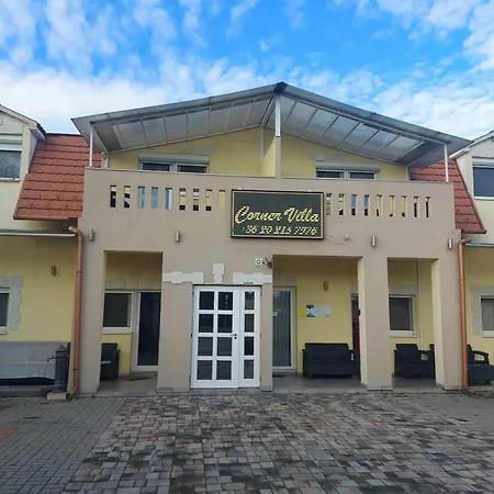 Sarok Apartment